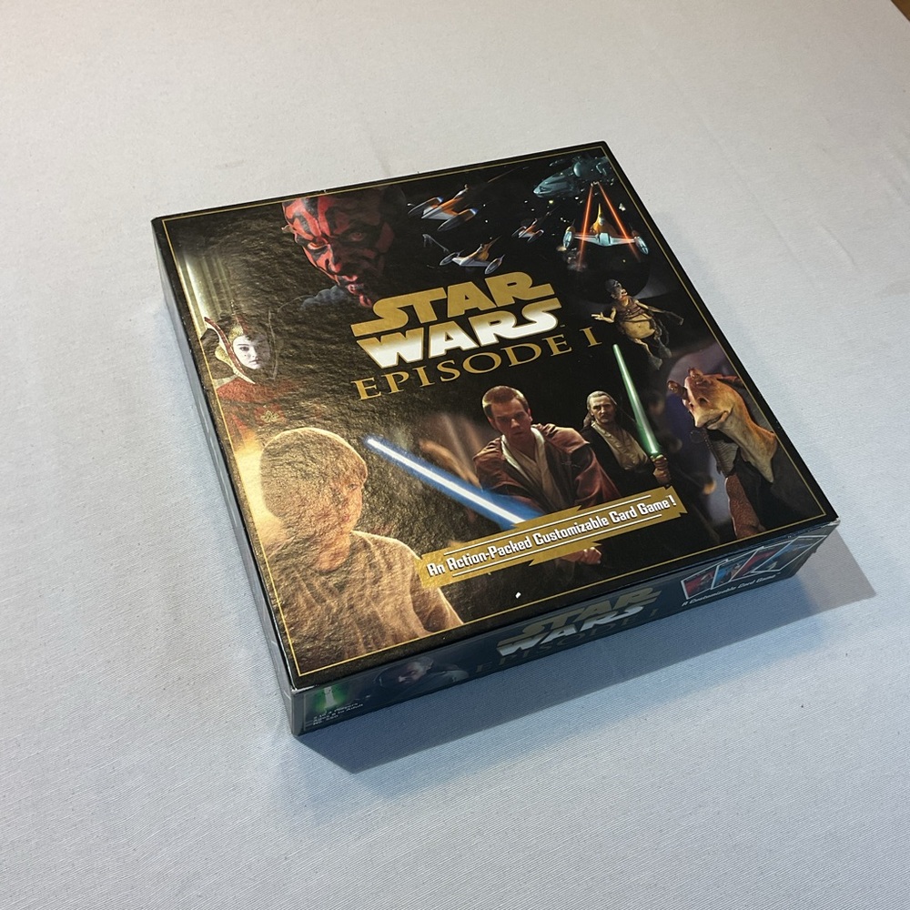 Star Wars Episod I NWOT Action-Packed Customizable Card Game Box Shows Wear